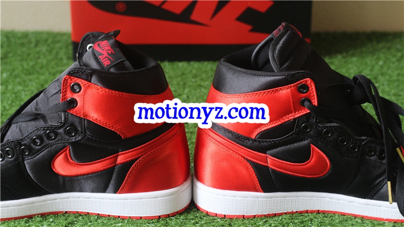 Authentic Air Jordan 1 Retro Satin Banned